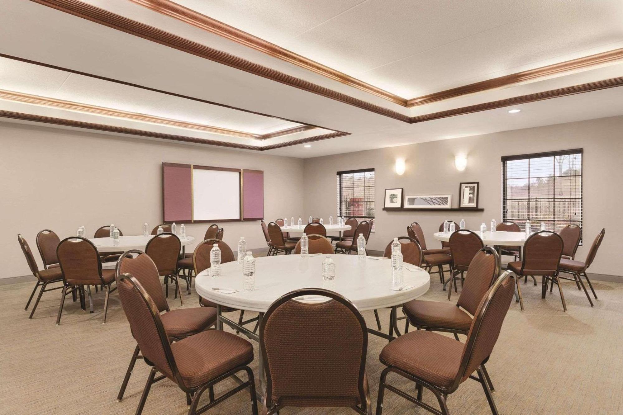 Country Inn & Suites By Radisson, Griffin, Ga Exteriér fotografie